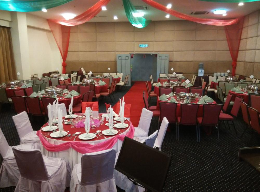 The Pavilion Hotel Sandakan Exterior photo
