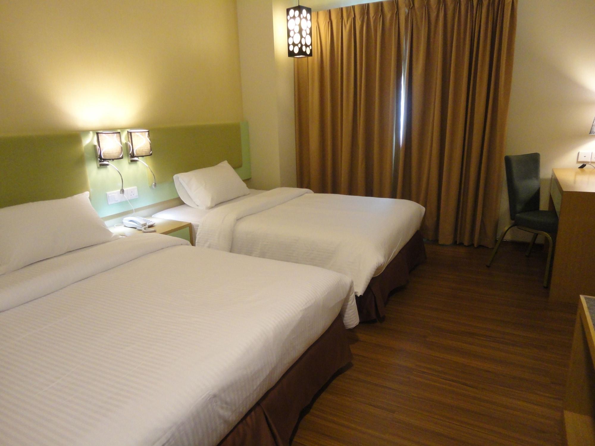 The Pavilion Hotel Sandakan Exterior photo