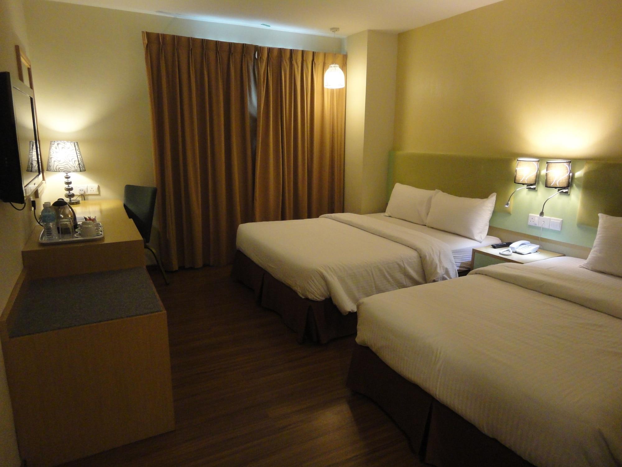 The Pavilion Hotel Sandakan Exterior photo