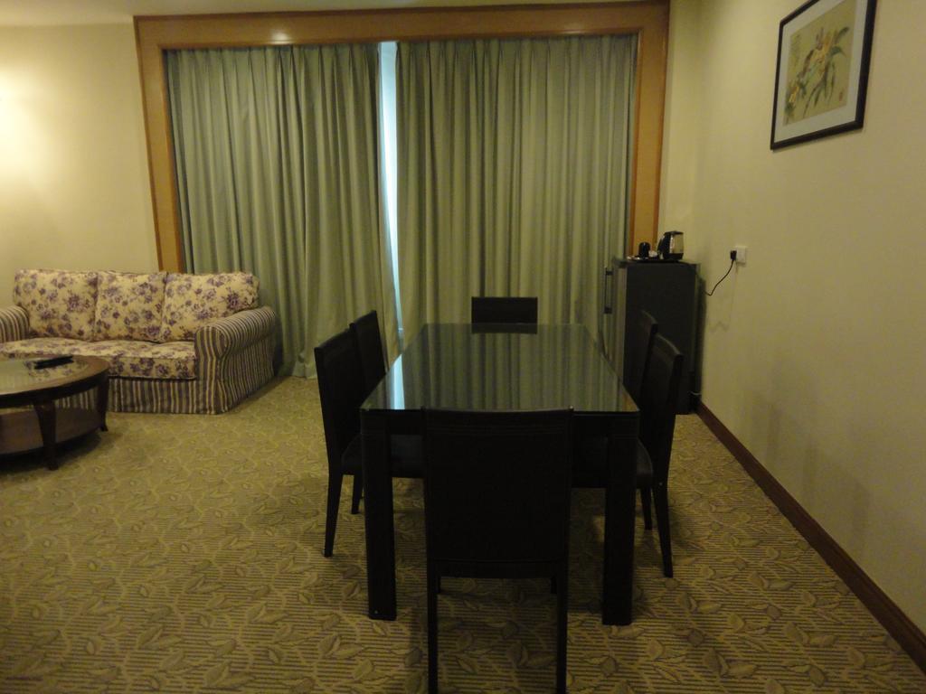 The Pavilion Hotel Sandakan Exterior photo