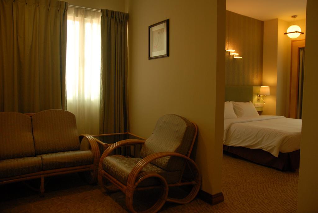 The Pavilion Hotel Sandakan Exterior photo