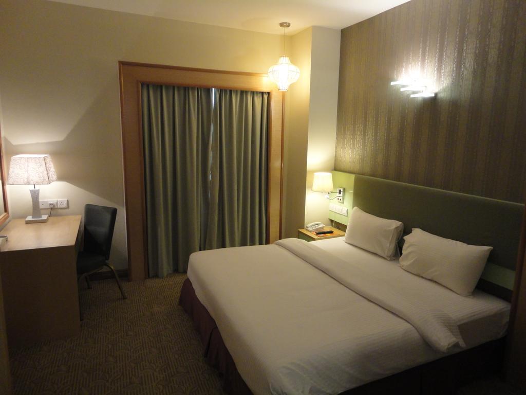 The Pavilion Hotel Sandakan Exterior photo