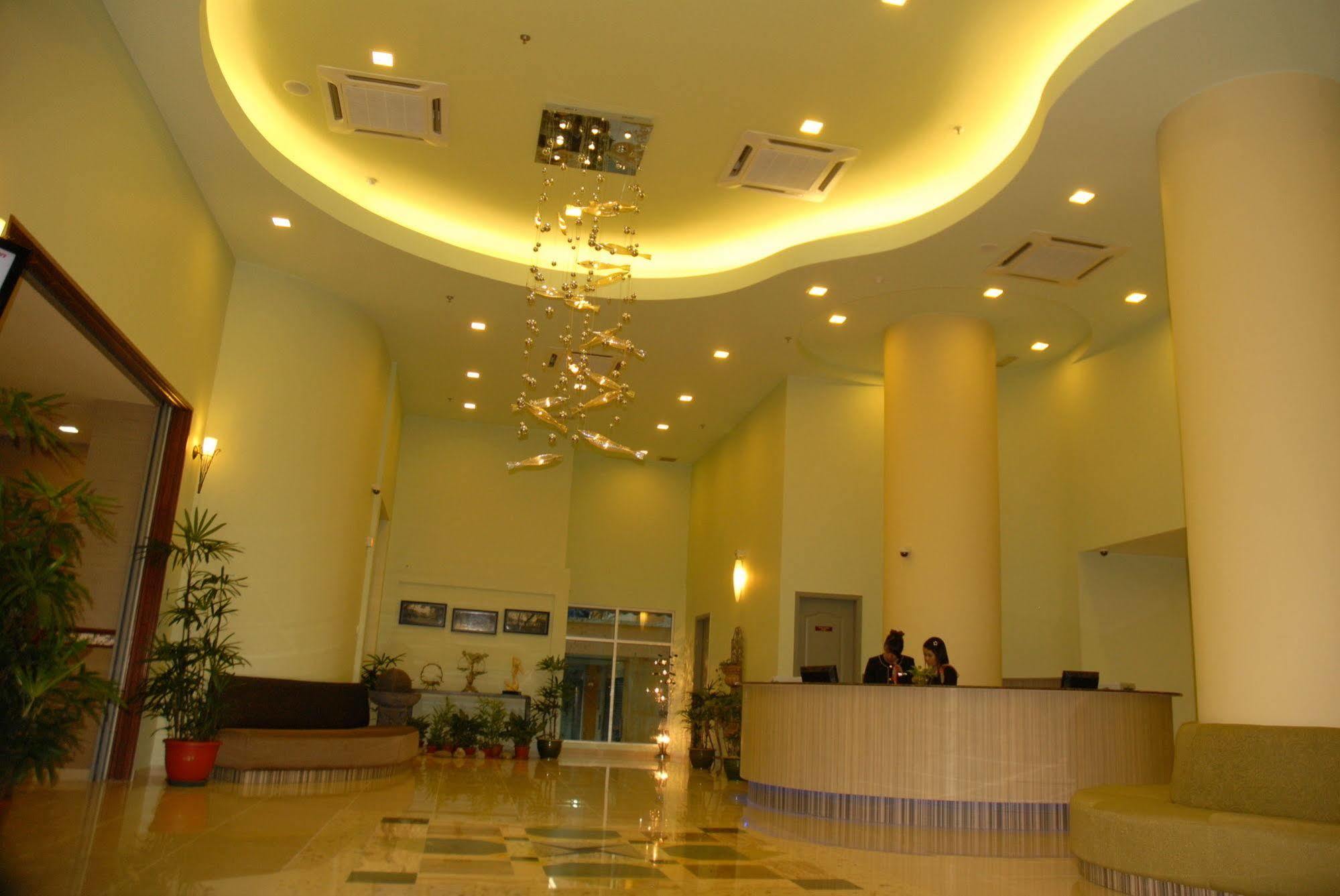 The Pavilion Hotel Sandakan Exterior photo