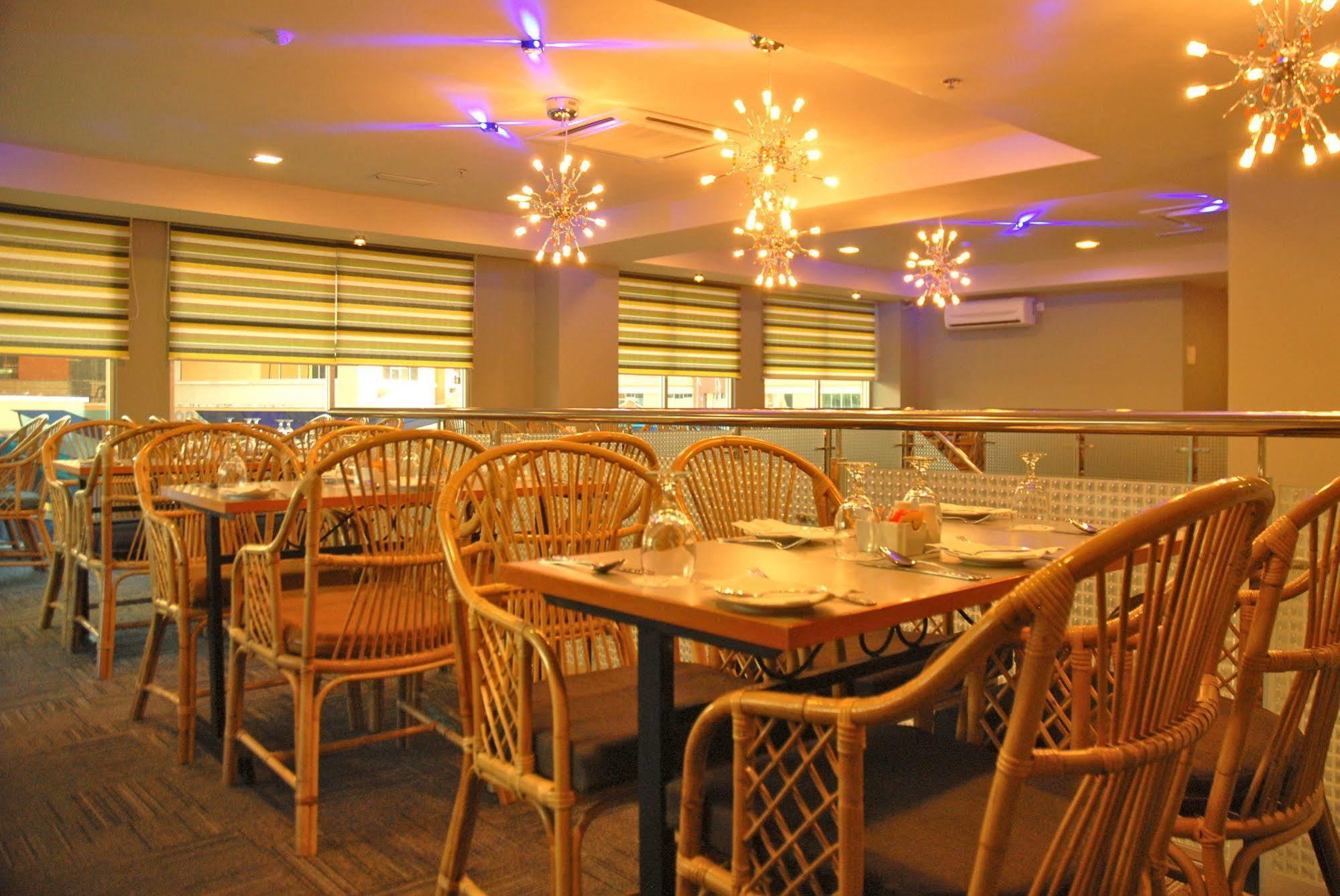 The Pavilion Hotel Sandakan Exterior photo